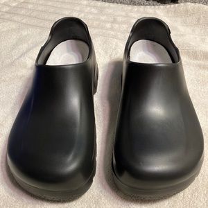 BIRKENSTOCK Black Size 8 Women’s New